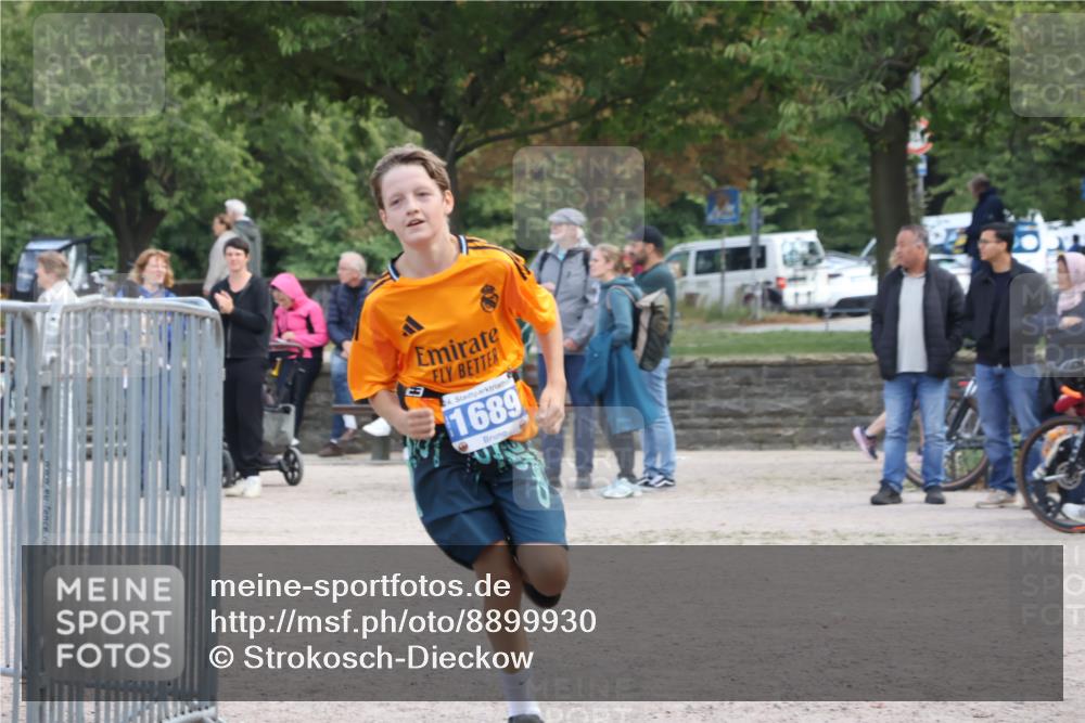 14.09.2025 - Stadtparktriathlon Strokosch-Dieckow http://msf.ph/oto/8899930 14.09.2025 14:19:24 Ziel 1689 meine-sportfotos.de