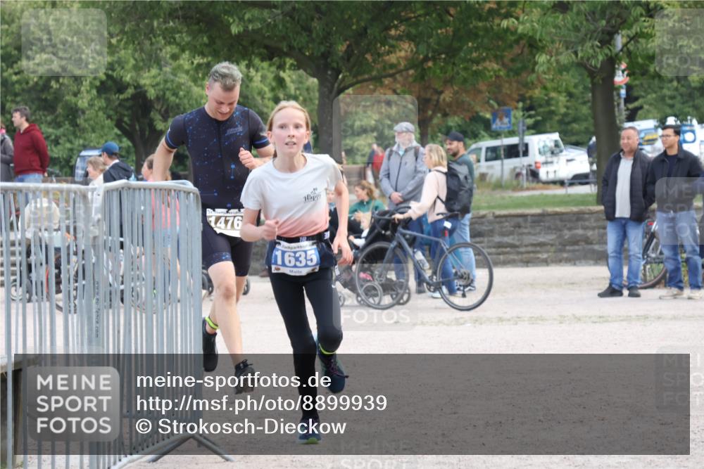 14.09.2025 - Stadtparktriathlon Strokosch-Dieckow http://msf.ph/oto/8899939 14.09.2025 14:19:30 Ziel 1476, 1635, 1689 meine-sportfotos.de