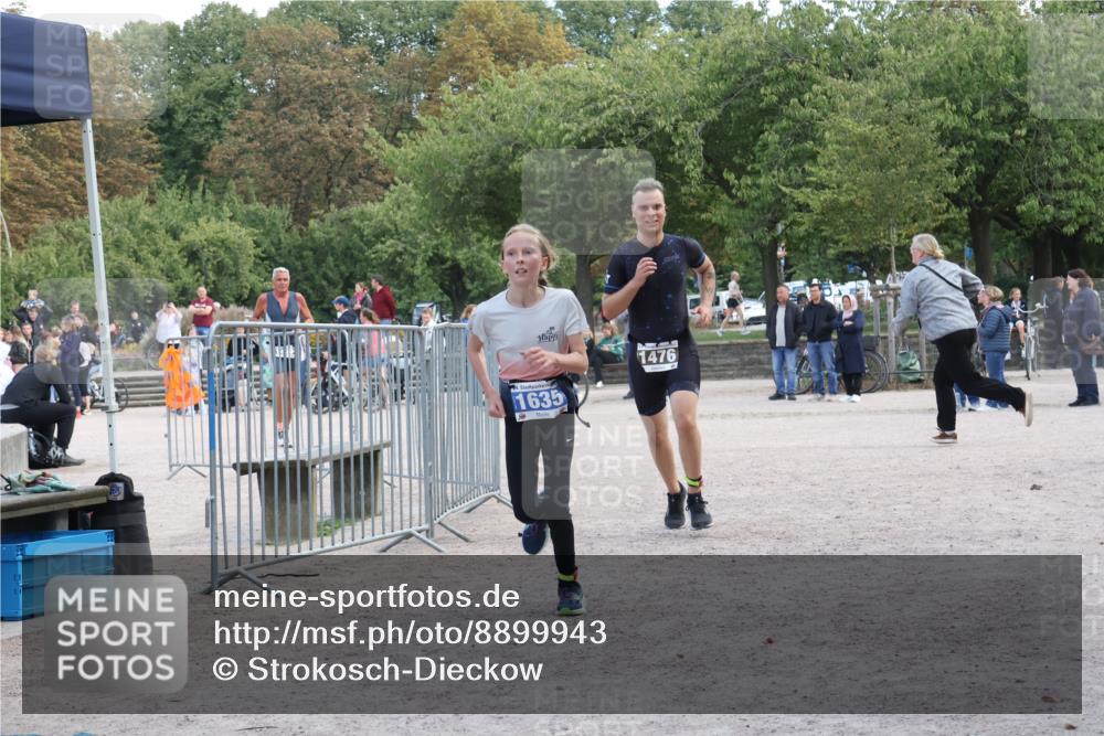 14.09.2025 - Stadtparktriathlon Strokosch-Dieckow http://msf.ph/oto/8899943 14.09.2025 14:19:32 Ziel 1476, 1490, 1635, 1689 meine-sportfotos.de