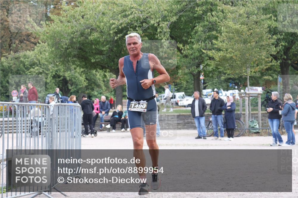 14.09.2025 - Stadtparktriathlon Strokosch-Dieckow http://msf.ph/oto/8899954 14.09.2025 14:19:36 Ziel 1476, 1490, 1628, 1635 meine-sportfotos.de