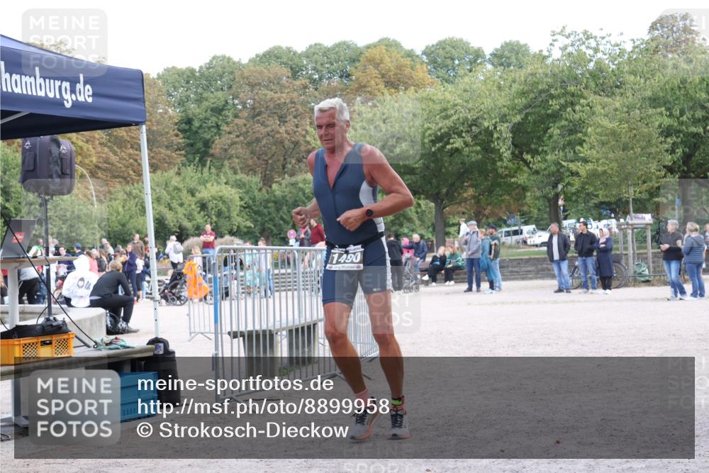 14.09.2025 - Stadtparktriathlon Strokosch-Dieckow http://msf.ph/oto/8899958 14.09.2025 14:19:37 Ziel 1476, 1490, 1628, 1635 meine-sportfotos.de