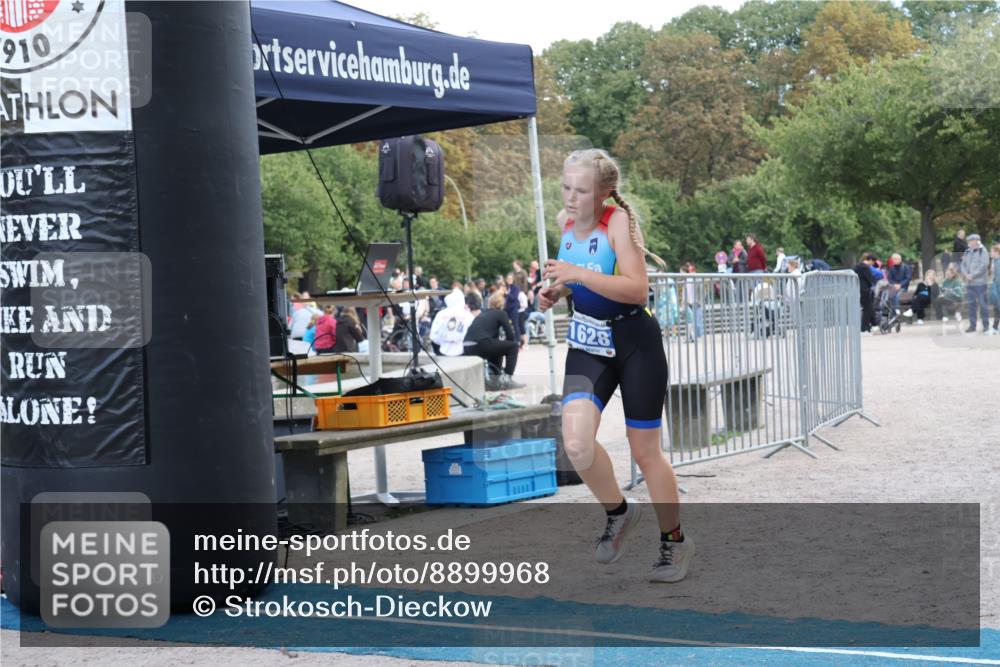 14.09.2025 - Stadtparktriathlon Strokosch-Dieckow http://msf.ph/oto/8899968 14.09.2025 14:19:41 Ziel 1490, 1628 meine-sportfotos.de