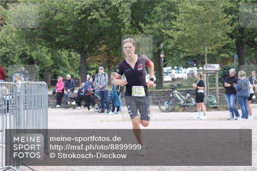 14.09.2025 - Stadtparktriathlon Strokosch-Dieckow http://msf.ph/oto/8899999 14.09.2025 14:20:26 Ziel 1536, 1542 meine-sportfotos.de