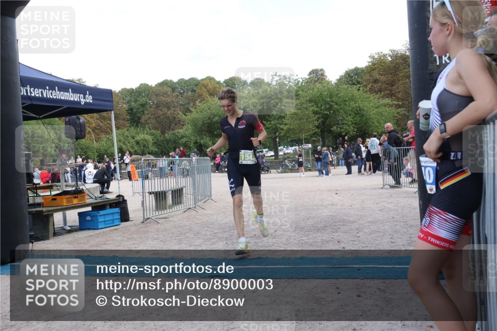 14.09.2025 - Stadtparktriathlon Strokosch-Dieckow http://msf.ph/oto/8900003 14.09.2025 14:20:28 Ziel 1536, 1542 meine-sportfotos.de