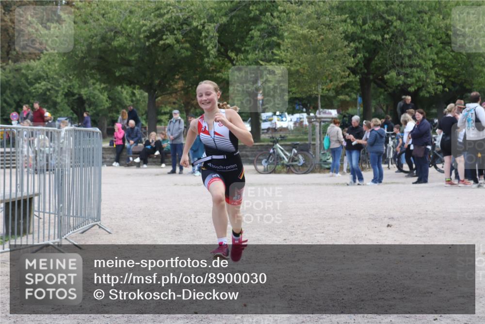 14.09.2025 - Stadtparktriathlon Strokosch-Dieckow http://msf.ph/oto/8900030 14.09.2025 14:21:40 Ziel 1632 meine-sportfotos.de