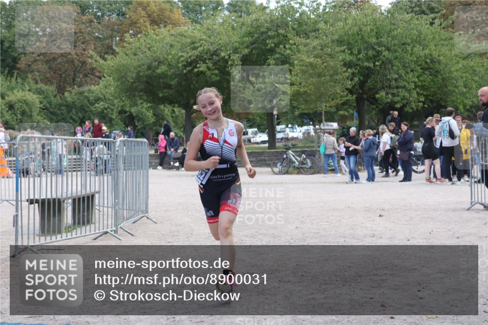 14.09.2025 - Stadtparktriathlon Strokosch-Dieckow http://msf.ph/oto/8900031 14.09.2025 14:21:40 Ziel 1632 meine-sportfotos.de