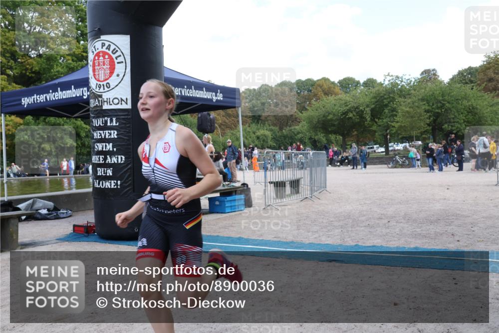 14.09.2025 - Stadtparktriathlon Strokosch-Dieckow http://msf.ph/oto/8900036 14.09.2025 14:21:41 Ziel 1632 meine-sportfotos.de
