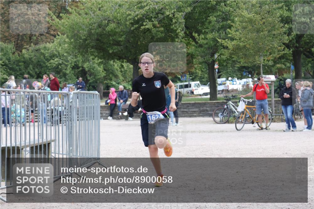 14.09.2025 - Stadtparktriathlon Strokosch-Dieckow http://msf.ph/oto/8900058 14.09.2025 14:22:18 Ziel 1463, 1552, 1624 meine-sportfotos.de