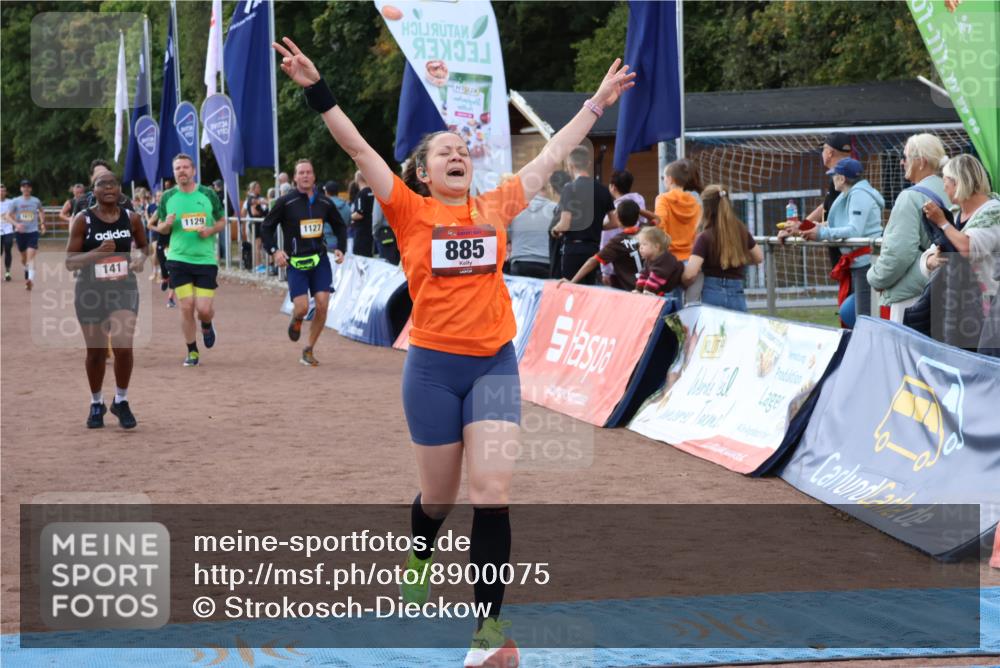 14.09.2025 - Airport Race Strokosch-Dieckow http://msf.ph/oto/8900075 14.09.2025 12:28:38 Ziel 141, 613, 879, 885, 1127, 1129, 1731, 1842, 1989, 4231, 5428 meine-sportfotos.de