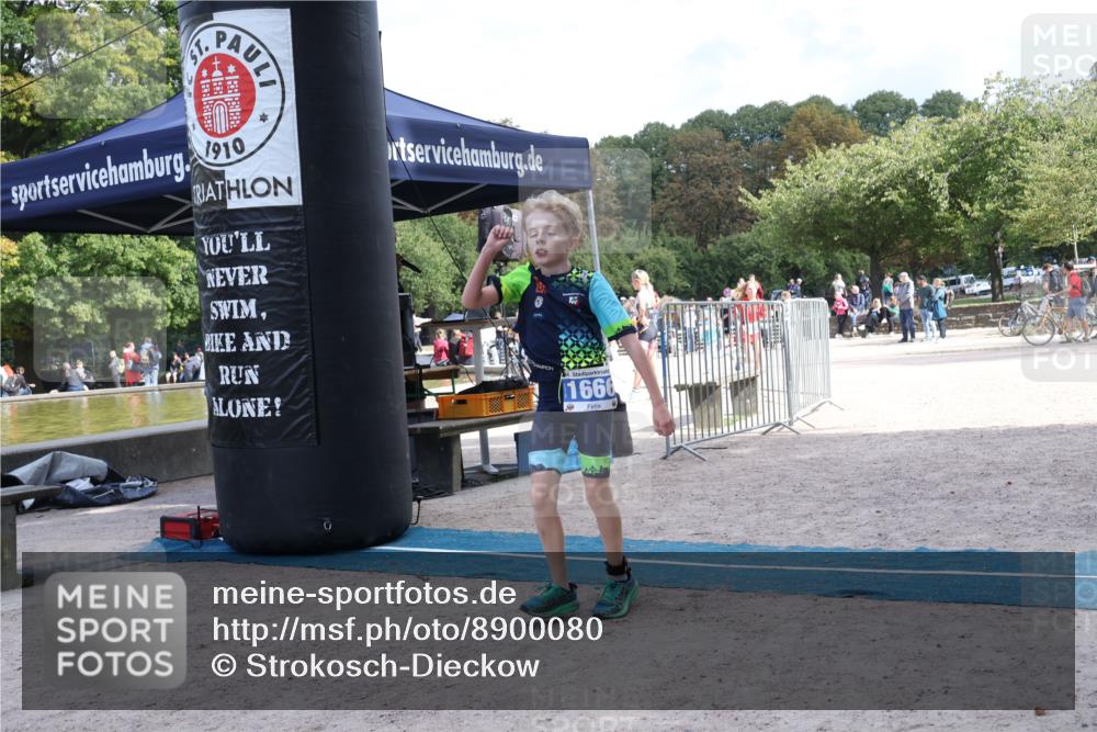 14.09.2025 - Stadtparktriathlon Strokosch-Dieckow http://msf.ph/oto/8900080 14.09.2025 14:22:36 Ziel 1572, 1666 meine-sportfotos.de
