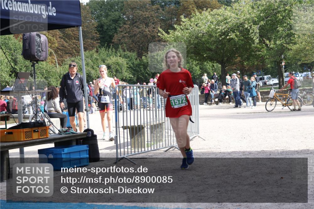 14.09.2025 - Stadtparktriathlon Strokosch-Dieckow http://msf.ph/oto/8900085 14.09.2025 14:22:40 Ziel 1572, 1666 meine-sportfotos.de