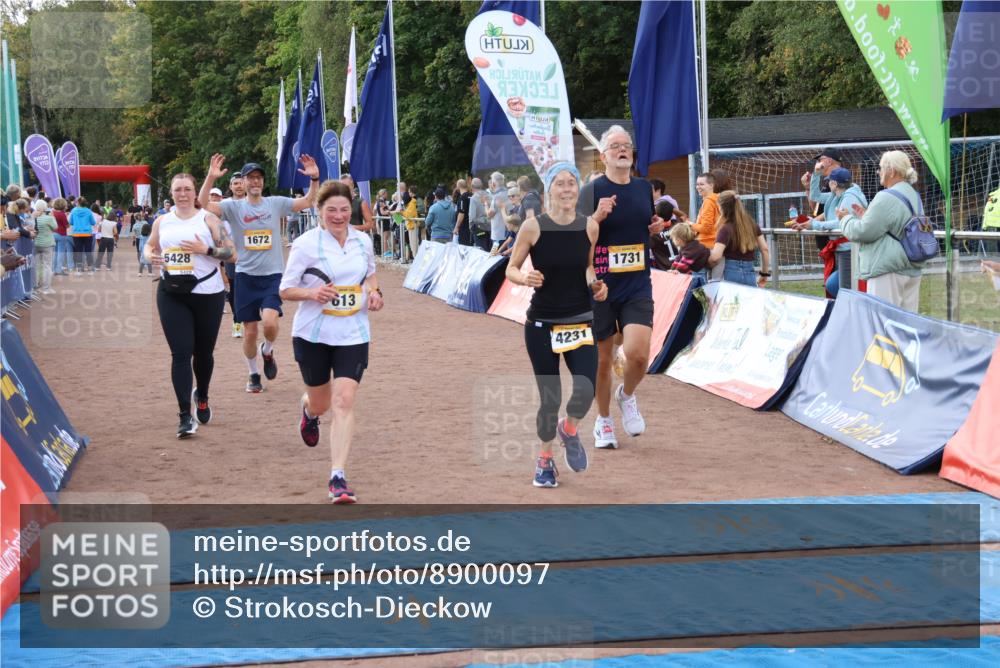 14.09.2025 - Airport Race Strokosch-Dieckow http://msf.ph/oto/8900097 14.09.2025 12:28:45 Ziel 95, 141, 613, 879, 1127, 1129, 1672, 1731, 1780, 1913, 1983, 1989, 4231, 5428 meine-sportfotos.de