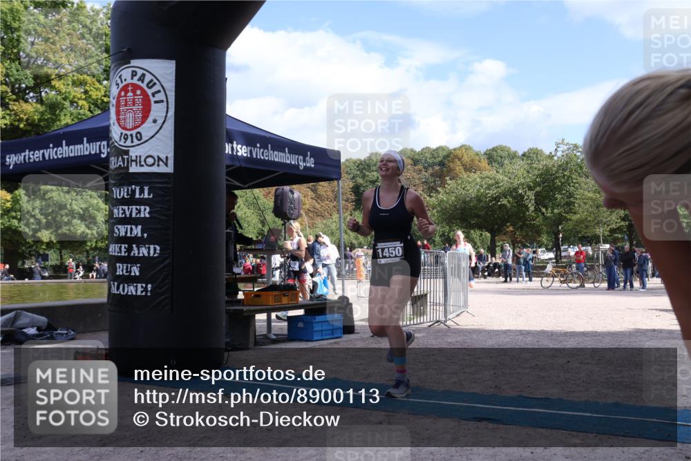 14.09.2025 - Stadtparktriathlon Strokosch-Dieckow http://msf.ph/oto/8900113 14.09.2025 14:23:18 Ziel 1450, 1530, 1531 meine-sportfotos.de