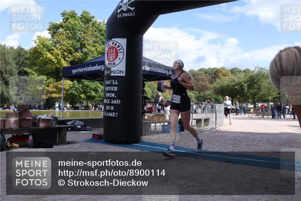 14.09.2025 - Stadtparktriathlon Strokosch-Dieckow http://msf.ph/oto/8900114 14.09.2025 14:23:18 Ziel 1450, 1530, 1531 meine-sportfotos.de