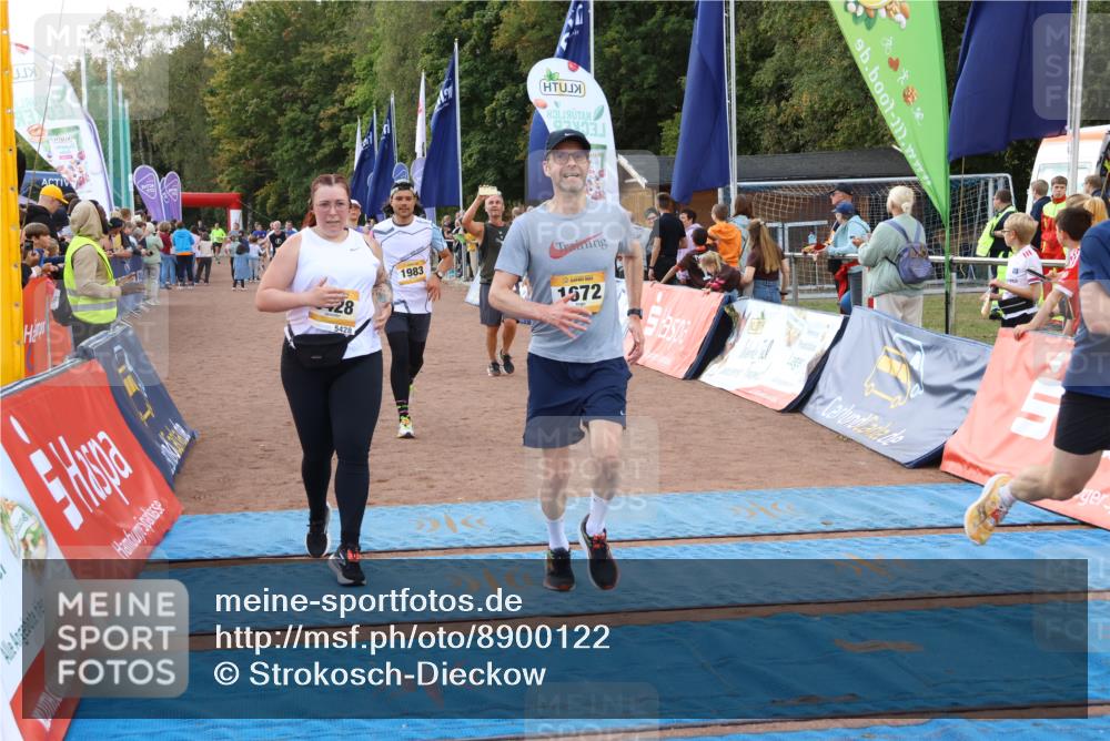 14.09.2025 - Airport Race Strokosch-Dieckow http://msf.ph/oto/8900122 14.09.2025 12:28:48 Ziel 95, 613, 879, 976, 1483, 1672, 1731, 1780, 1878, 1913, 1983, 4231, 5428 meine-sportfotos.de