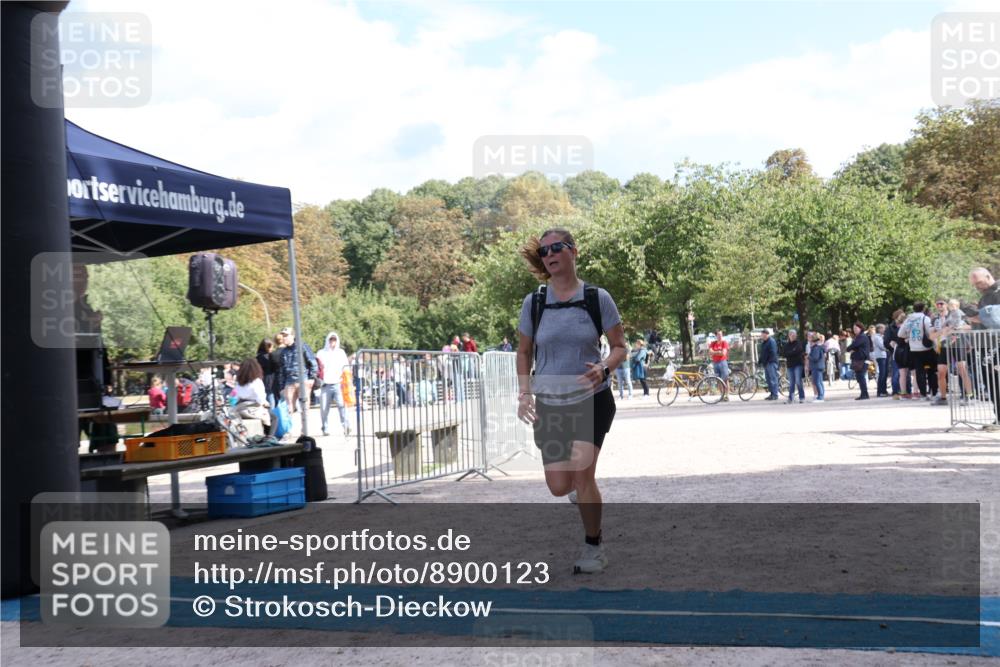 14.09.2025 - Stadtparktriathlon Strokosch-Dieckow http://msf.ph/oto/8900123 14.09.2025 14:23:30 Ziel 1423 meine-sportfotos.de