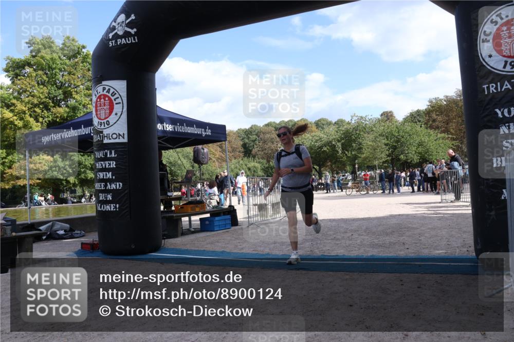 14.09.2025 - Stadtparktriathlon Strokosch-Dieckow http://msf.ph/oto/8900124 14.09.2025 14:23:30 Ziel 1423 meine-sportfotos.de
