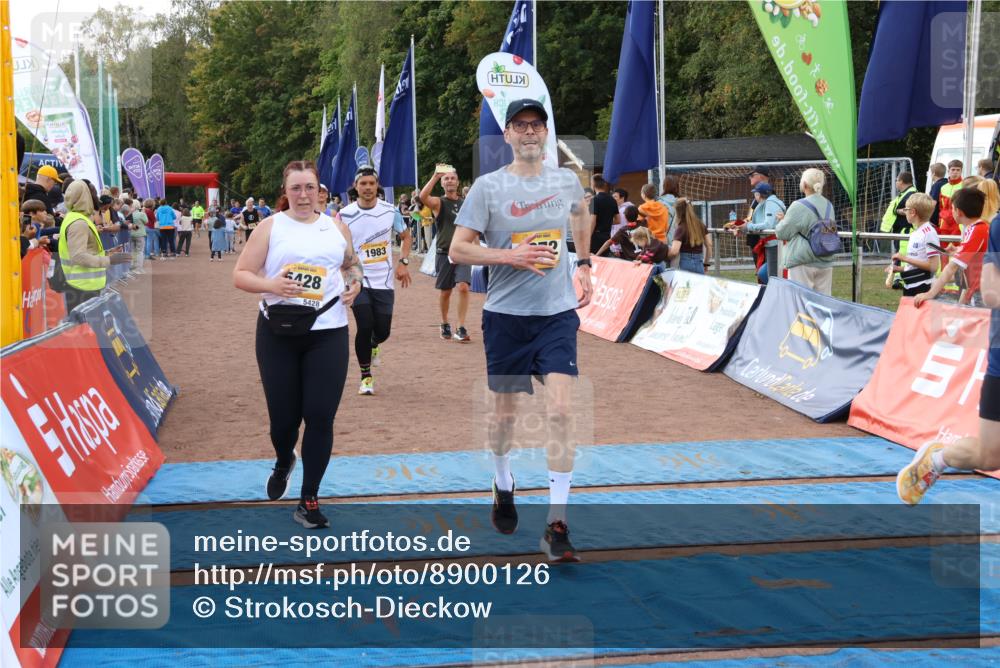 14.09.2025 - Airport Race Strokosch-Dieckow http://msf.ph/oto/8900126 14.09.2025 12:28:48 Ziel 95, 613, 879, 976, 1483, 1672, 1731, 1780, 1878, 1913, 1983, 4231, 5428 meine-sportfotos.de