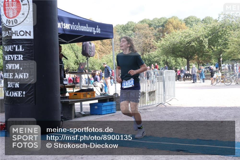 14.09.2025 - Stadtparktriathlon Strokosch-Dieckow http://msf.ph/oto/8900135 14.09.2025 14:24:16 Ziel 1654 meine-sportfotos.de