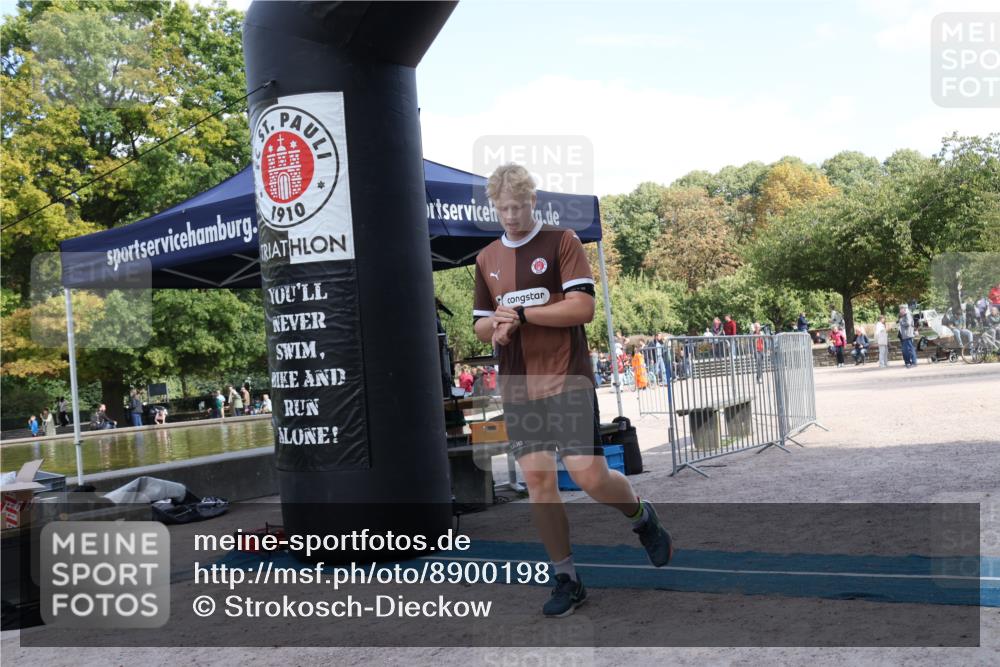 14.09.2025 - Stadtparktriathlon Strokosch-Dieckow http://msf.ph/oto/8900198 14.09.2025 14:28:17 Ziel 1544, 1660 meine-sportfotos.de