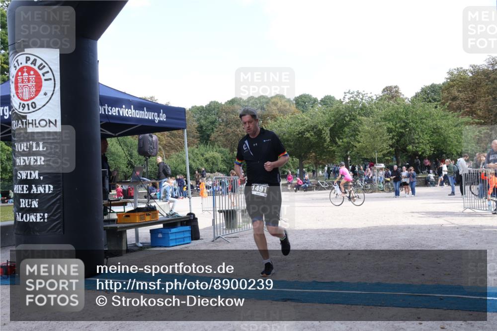 14.09.2025 - Stadtparktriathlon Strokosch-Dieckow http://msf.ph/oto/8900239 14.09.2025 14:32:20 Ziel 1491 meine-sportfotos.de