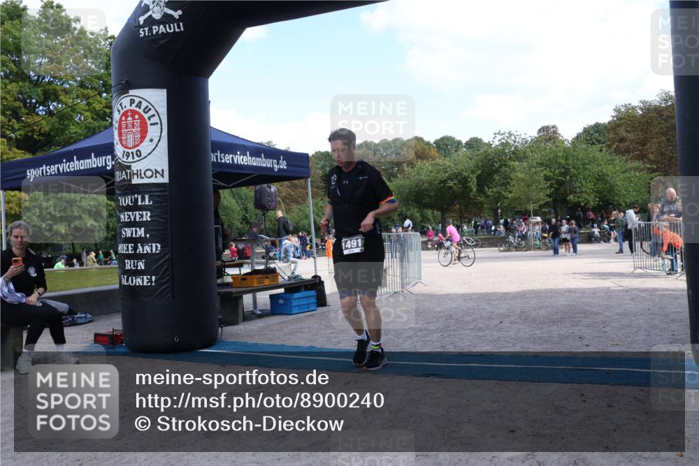 14.09.2025 - Stadtparktriathlon Strokosch-Dieckow http://msf.ph/oto/8900240 14.09.2025 14:32:21 Ziel 1491 meine-sportfotos.de