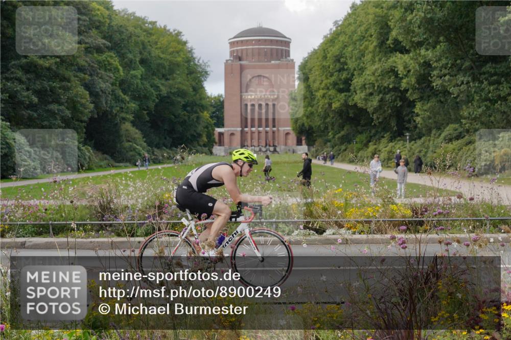 14.09.2025 - Stadtparktriathlon Michael Burmester http://msf.ph/oto/8900249 14.09.2025 13:01:31 Radfahren 1368, 1420, 1438, 1439, 1447, 1453, 1454, 1469, 1479, 1508, 1515 meine-sportfotos.de