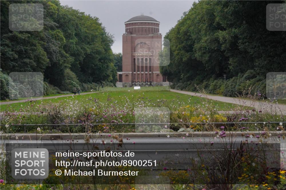 14.09.2025 - Stadtparktriathlon Michael Burmester http://msf.ph/oto/8900251 14.09.2025 09:17:01 Radfahren 319, 350 meine-sportfotos.de