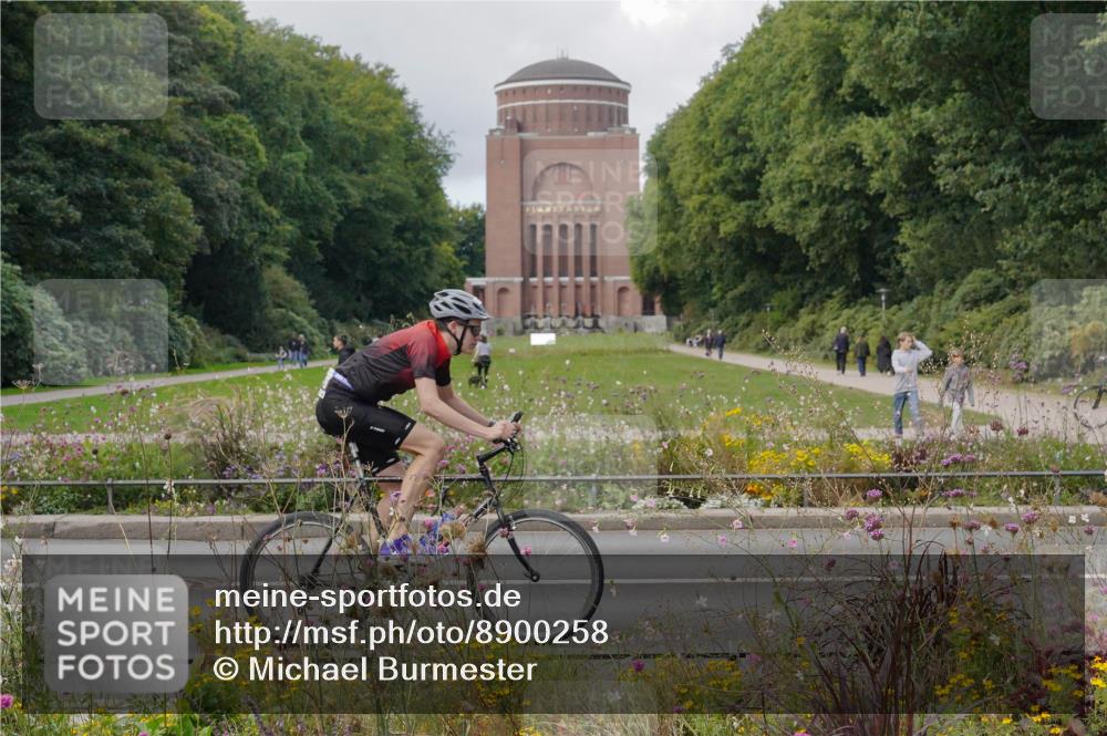14.09.2025 - Stadtparktriathlon Michael Burmester http://msf.ph/oto/8900258 14.09.2025 13:01:35 Radfahren 1419, 1447, 1453, 1469, 1479, 1480 meine-sportfotos.de