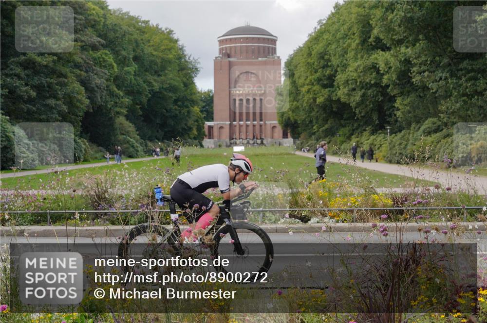 14.09.2025 - Stadtparktriathlon Michael Burmester http://msf.ph/oto/8900272 14.09.2025 13:01:43 Radfahren 1419, 1480, 1481 meine-sportfotos.de