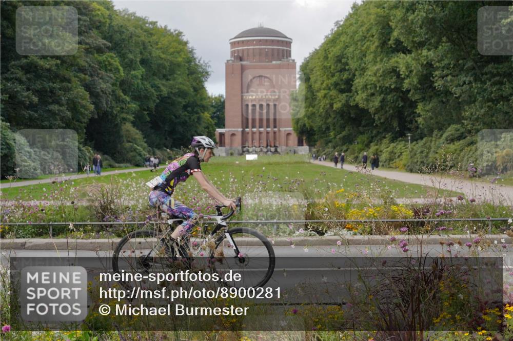 14.09.2025 - Stadtparktriathlon Michael Burmester http://msf.ph/oto/8900281 14.09.2025 13:01:54 Radfahren 1323, 1410, 1436, 1463 meine-sportfotos.de