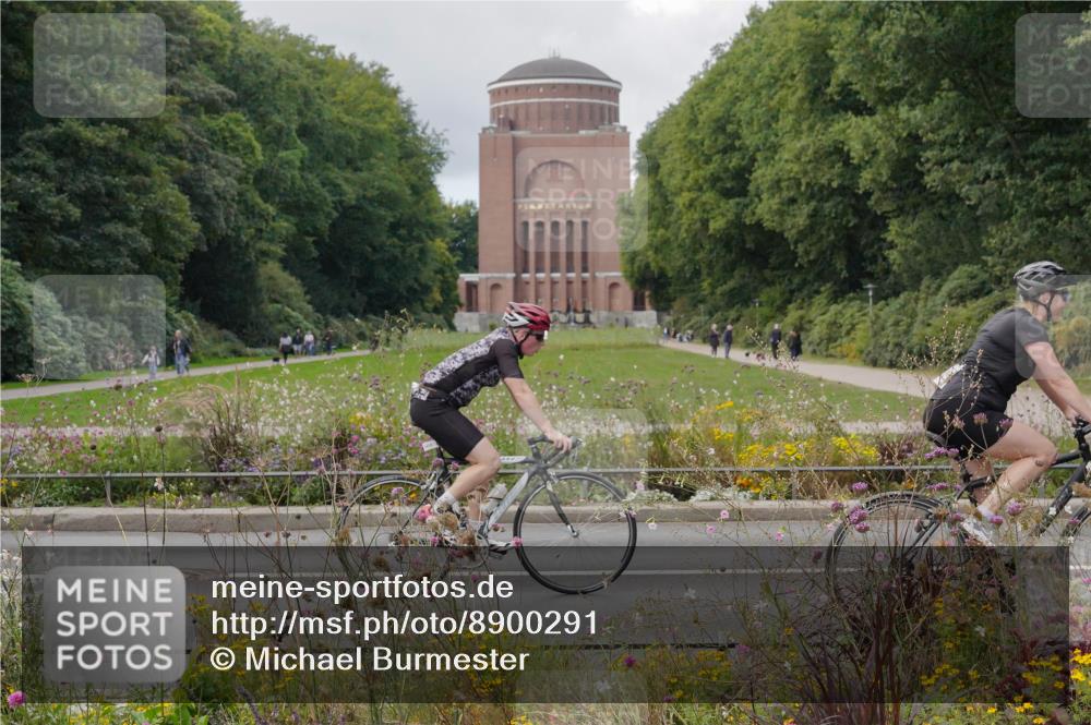 14.09.2025 - Stadtparktriathlon Michael Burmester http://msf.ph/oto/8900291 14.09.2025 13:01:58 Radfahren 1323, 1410, 1436, 1463, 1514 meine-sportfotos.de