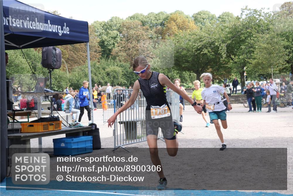 14.09.2025 - Stadtparktriathlon Strokosch-Dieckow http://msf.ph/oto/8900306 14.09.2025 14:37:33 Ziel 1697, 1707, 1739, 1741, 1759, 1776, 1780, 1789 meine-sportfotos.de