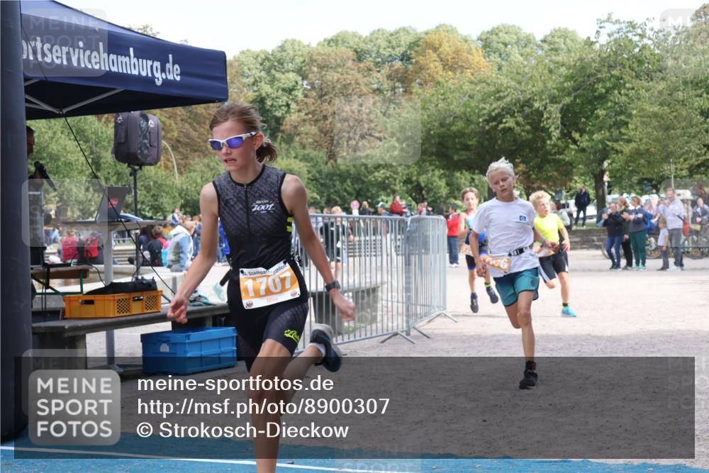 14.09.2025 - Stadtparktriathlon Strokosch-Dieckow http://msf.ph/oto/8900307 14.09.2025 14:37:33 Ziel 1697, 1707, 1739, 1741, 1759, 1776, 1780, 1789 meine-sportfotos.de