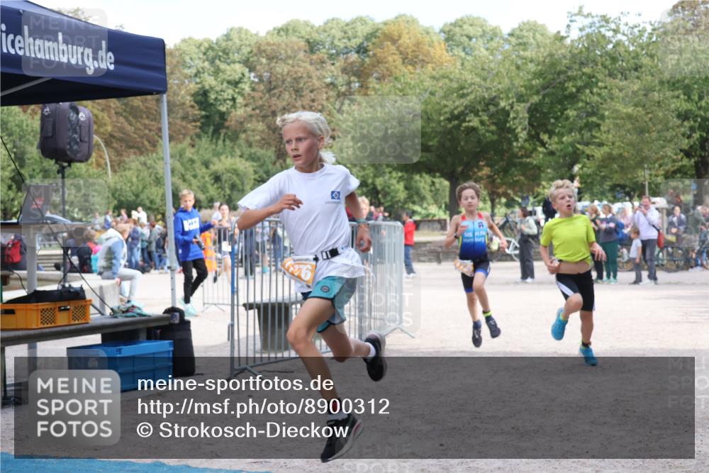 14.09.2025 - Stadtparktriathlon Strokosch-Dieckow http://msf.ph/oto/8900312 14.09.2025 14:37:34 Ziel 1697, 1707, 1739, 1741, 1759, 1776, 1780, 1789 meine-sportfotos.de