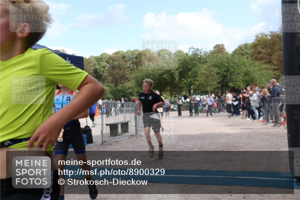 14.09.2025 - Stadtparktriathlon Strokosch-Dieckow http://msf.ph/oto/8900329 14.09.2025 14:37:37 Ziel 1697, 1700, 1707, 1732, 1739, 1741, 1759, 1776, 1780 meine-sportfotos.de
