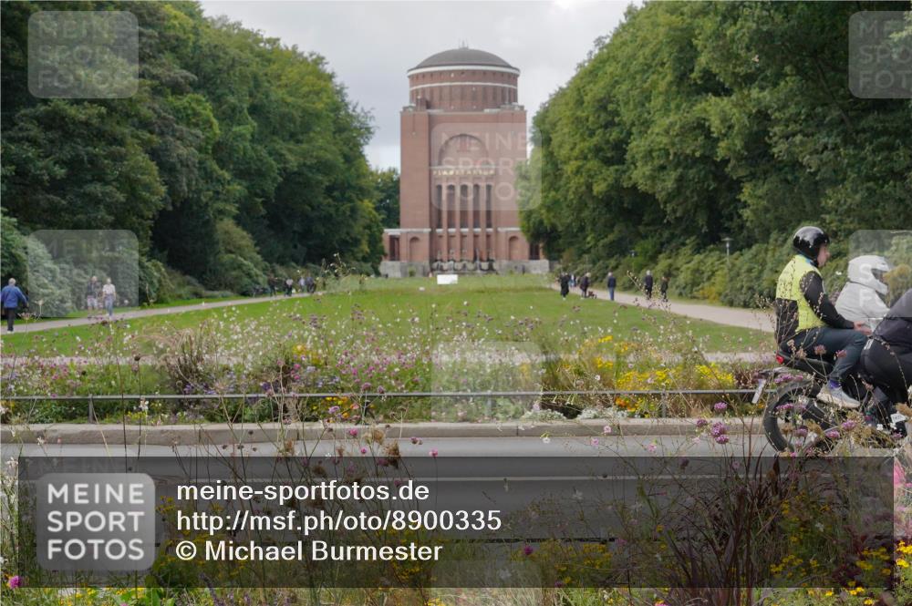 14.09.2025 - Stadtparktriathlon Michael Burmester http://msf.ph/oto/8900335 14.09.2025 13:02:27 Radfahren 1411, 1431, 1441, 1450, 1489, 1497, 1519 meine-sportfotos.de