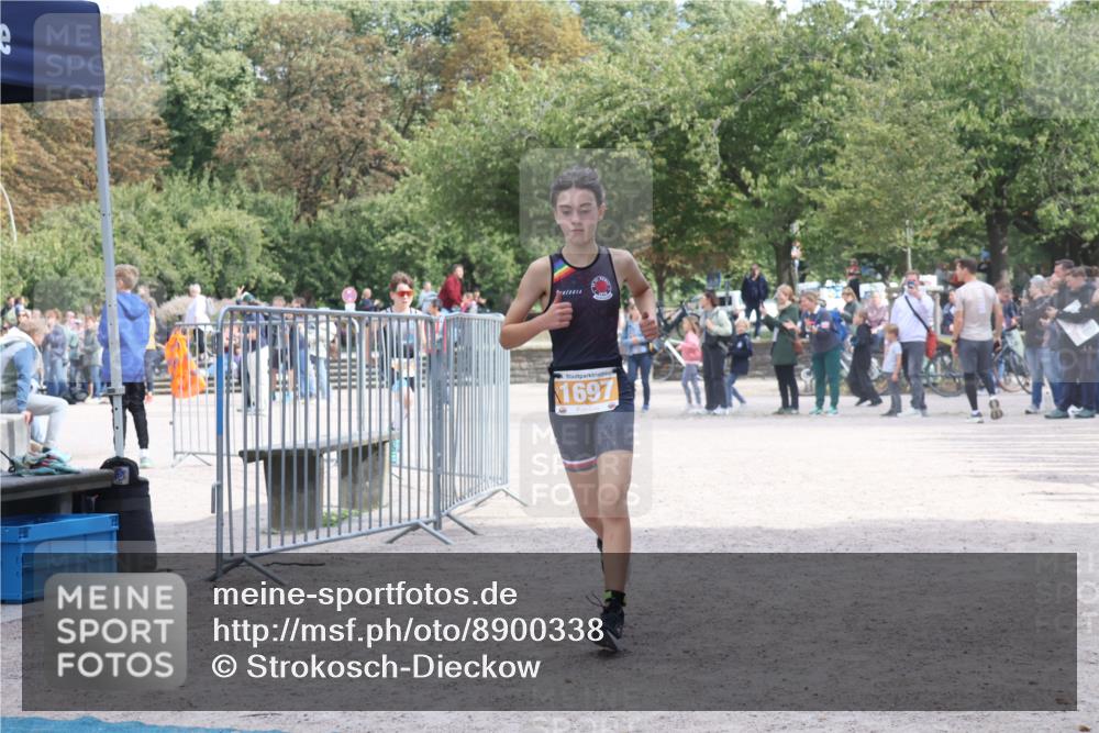 14.09.2025 - Stadtparktriathlon Strokosch-Dieckow http://msf.ph/oto/8900338 14.09.2025 14:37:38 Ziel 1697, 1700, 1703, 1707, 1732, 1739, 1741, 1776, 1780 meine-sportfotos.de