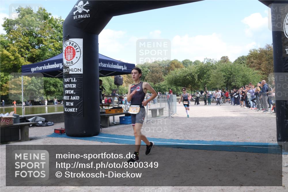 14.09.2025 - Stadtparktriathlon Strokosch-Dieckow http://msf.ph/oto/8900349 14.09.2025 14:37:40 Ziel 1697, 1700, 1703, 1732, 1739, 1741, 1776, 1780 meine-sportfotos.de