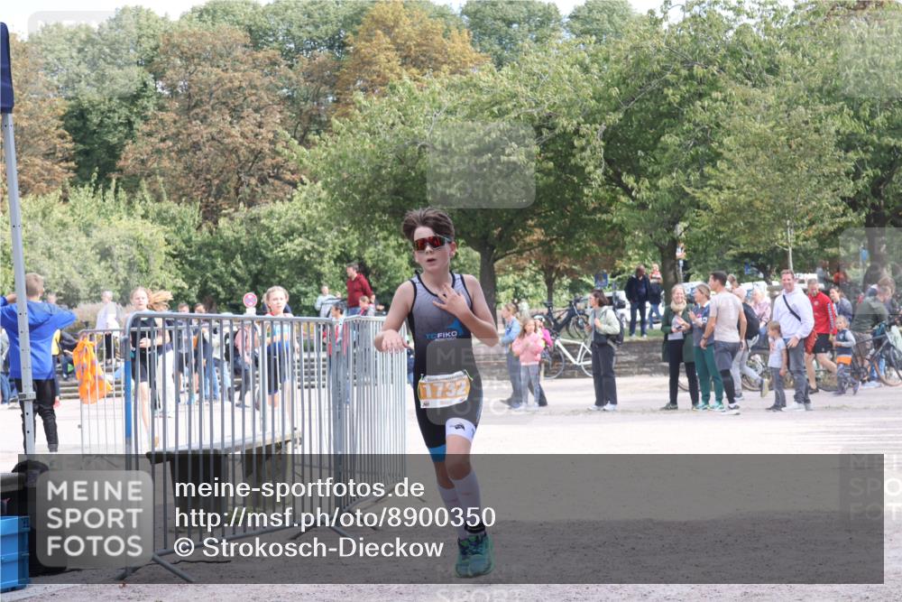 14.09.2025 - Stadtparktriathlon Strokosch-Dieckow http://msf.ph/oto/8900350 14.09.2025 14:37:41 Ziel 1697, 1700, 1703, 1732, 1739, 1741, 1780 meine-sportfotos.de