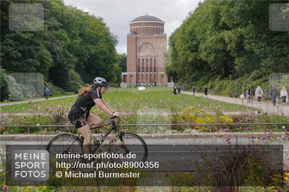14.09.2025 - Stadtparktriathlon Michael Burmester http://msf.ph/oto/8900356 14.09.2025 13:02:42 Radfahren 1342, 1349, 1355, 1367, 1434, 1477, 1488 meine-sportfotos.de