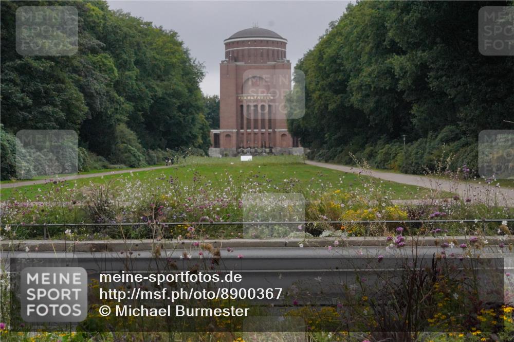 14.09.2025 - Stadtparktriathlon Michael Burmester http://msf.ph/oto/8900367 14.09.2025 09:17:52 Radfahren 310, 321, 322, 378, 394, 405, 475, 476 meine-sportfotos.de
