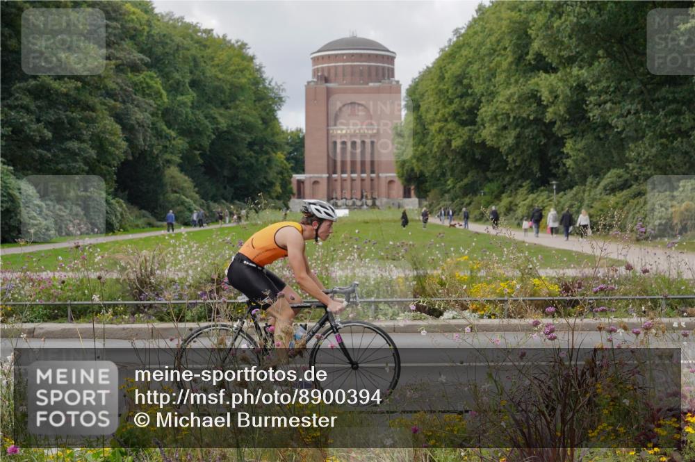 14.09.2025 - Stadtparktriathlon Michael Burmester http://msf.ph/oto/8900394 14.09.2025 13:02:57 Radfahren 1352, 1387, 1403, 1414, 1435, 1483, 1492 meine-sportfotos.de
