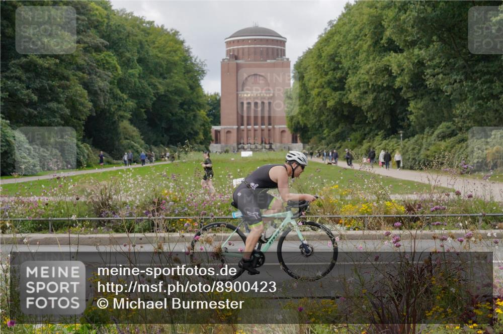 14.09.2025 - Stadtparktriathlon Michael Burmester http://msf.ph/oto/8900423 14.09.2025 13:03:07 Radfahren 1300, 1384, 1403, 1407, 1437, 1493 meine-sportfotos.de