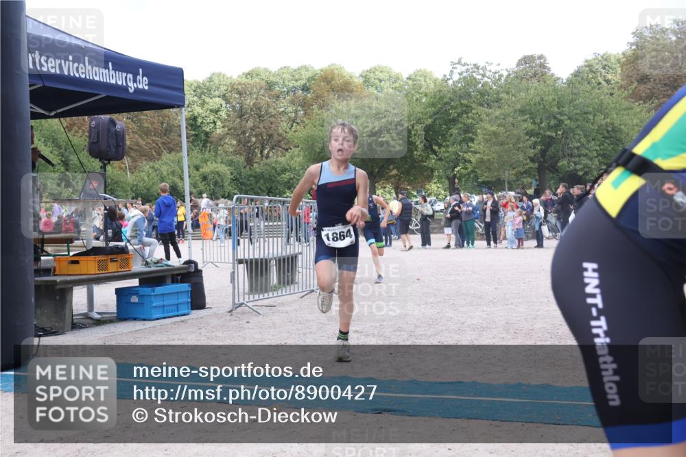 14.09.2025 - Stadtparktriathlon Strokosch-Dieckow http://msf.ph/oto/8900427 14.09.2025 14:38:03 Ziel 1717, 1723, 1733, 1775, 1864 meine-sportfotos.de