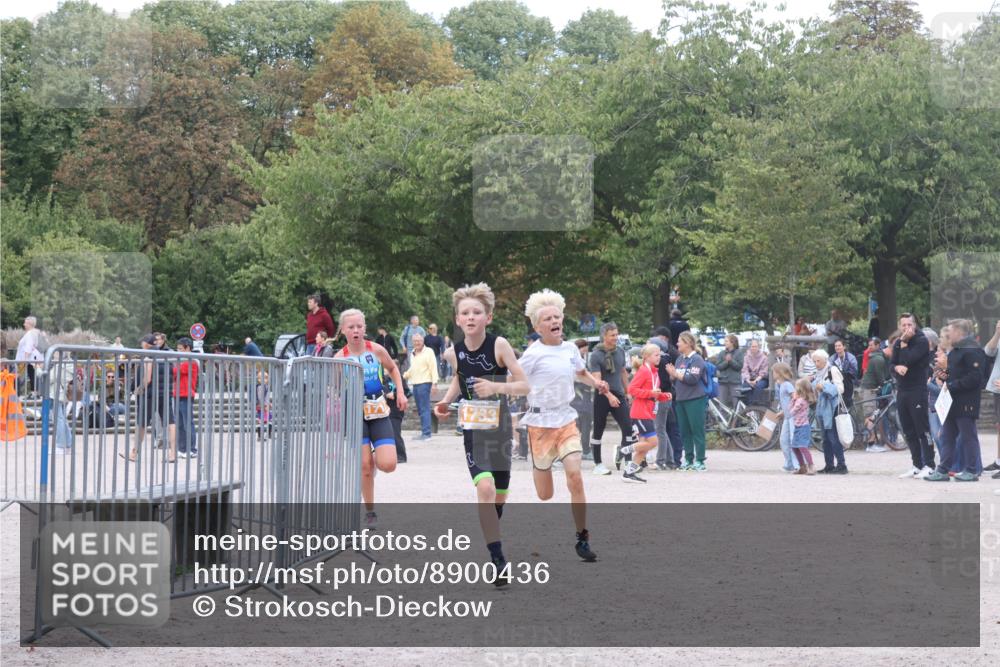 14.09.2025 - Stadtparktriathlon Strokosch-Dieckow http://msf.ph/oto/8900436 14.09.2025 14:38:08 Ziel 1717, 1723, 1733, 1775, 1864 meine-sportfotos.de