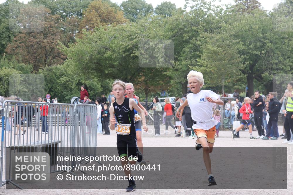 14.09.2025 - Stadtparktriathlon Strokosch-Dieckow http://msf.ph/oto/8900441 14.09.2025 14:38:09 Ziel 1717, 1723, 1733, 1775, 1864 meine-sportfotos.de