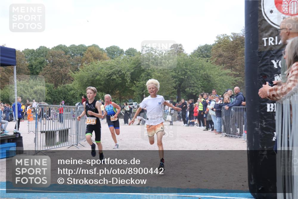 14.09.2025 - Stadtparktriathlon Strokosch-Dieckow http://msf.ph/oto/8900442 14.09.2025 14:38:09 Ziel 1717, 1723, 1733, 1775, 1864 meine-sportfotos.de