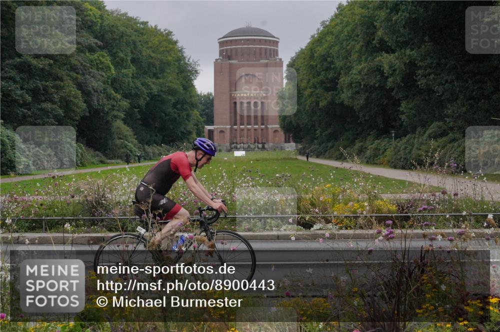 14.09.2025 - Stadtparktriathlon Michael Burmester http://msf.ph/oto/8900443 14.09.2025 09:18:24 Radfahren 317, 344, 374, 395, 456, 468, 481 meine-sportfotos.de