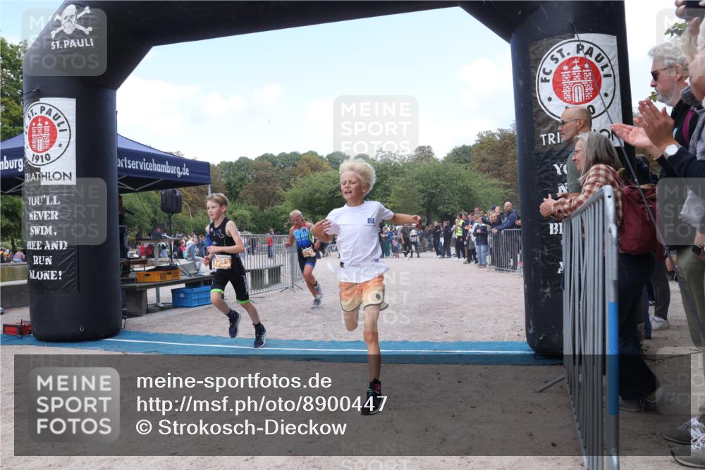 14.09.2025 - Stadtparktriathlon Strokosch-Dieckow http://msf.ph/oto/8900447 14.09.2025 14:38:10 Ziel 1692, 1717, 1723, 1733, 1775 meine-sportfotos.de